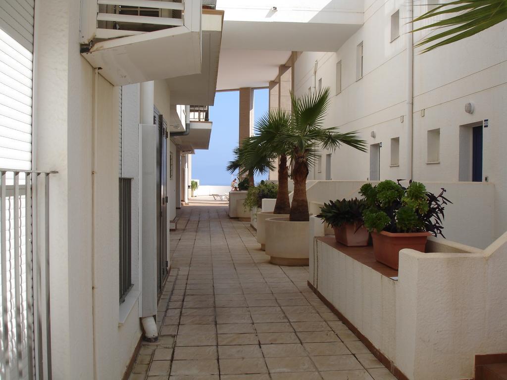 Villamarina Apartments - Zand Properties Бенидорм Номер фото